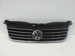 Ön Panjur ve Logo Passat  2001 - 2004 